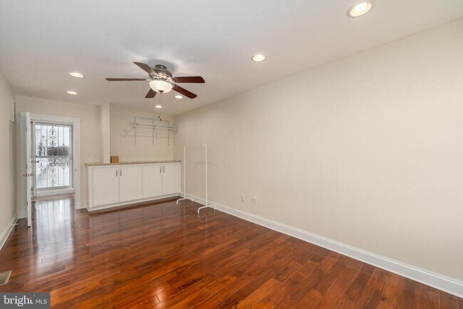 Building Photo - 316 Albemarle St