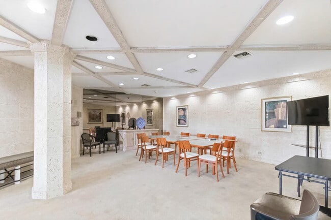 Building Photo - 3610 S Ocean Blvd
