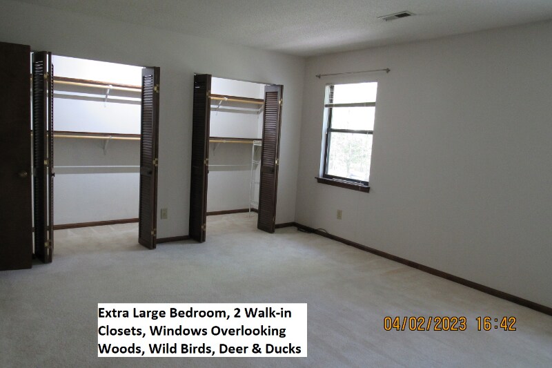 Building Photo - 5738 Forest Lawn Ct