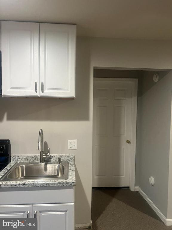 Building Photo - 9138 Mineola Ct