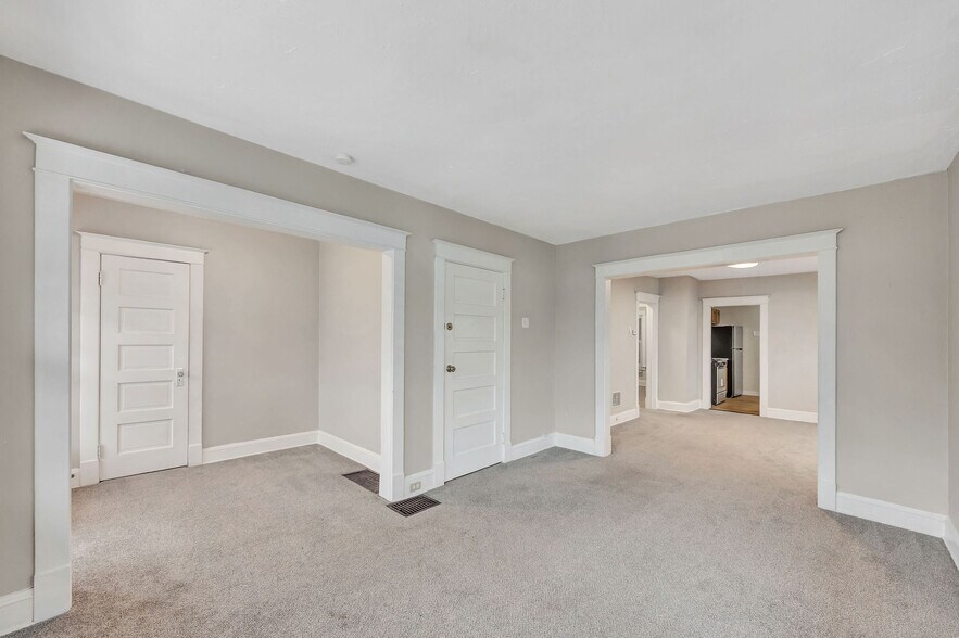 Building Photo - 2243 Hannaford Ave