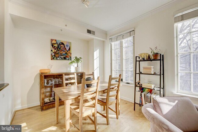 Building Photo - 1441 Rhode Island Ave NW