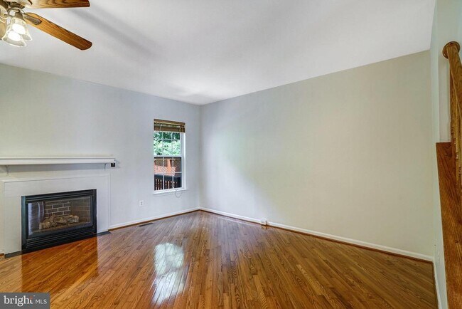 Building Photo - 6504 Trask Terrace