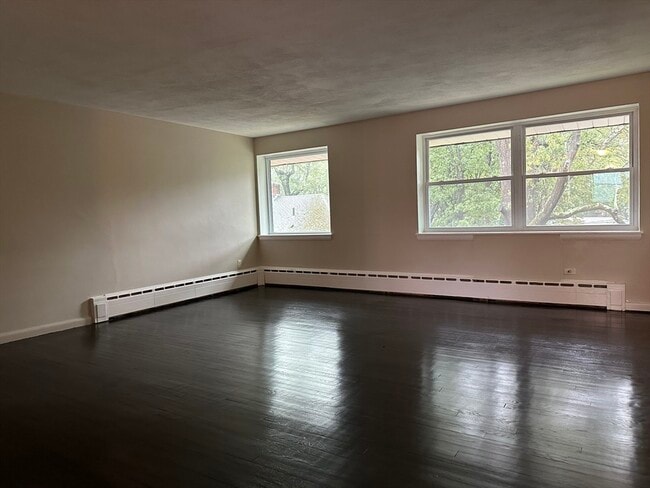 Building Photo - 79 Wyman St