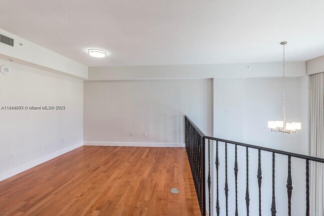 Building Photo - 55 Merrick Way
