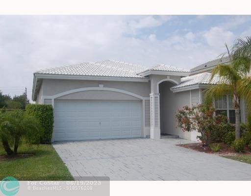 Building Photo - 7953 NW 70th Ave