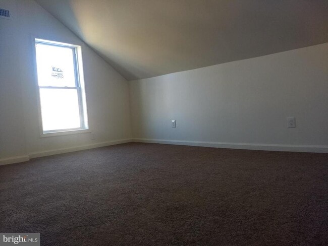 Building Photo - 215 Ulrich St