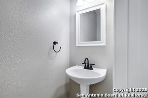 Building Photo - 19510 Battle Oak