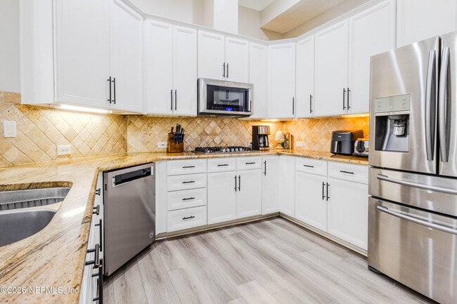 Building Photo - 10980 Wood Eden Ct