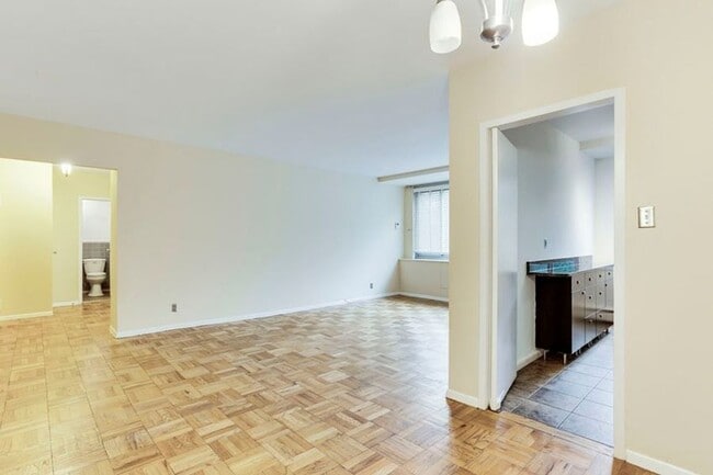 Building Photo - 4200 Cathedral Ave NW