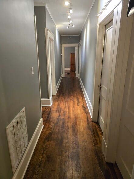 Hallway - 715 Douglas St