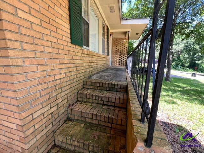 Building Photo - 609 Arrowhead Trl