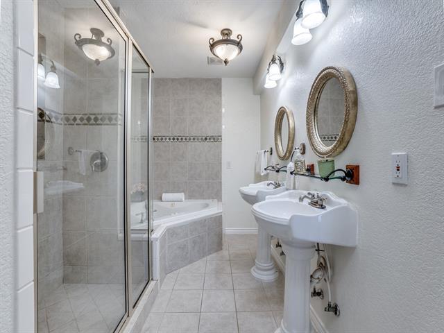 Building Photo - 6106 Meadow Crest Dr