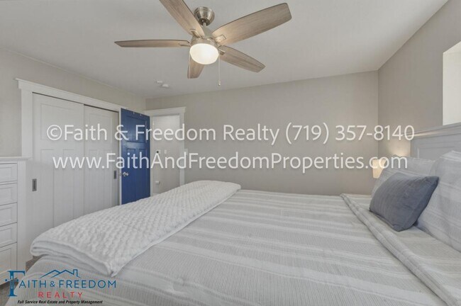 Building Photo - 260 Everett Dr