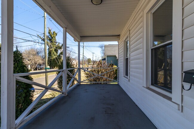 Building Photo - 1900 Edgewood Ave
