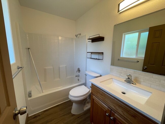 Building Photo - New 4bd/2b ADU in North East Lompoc!