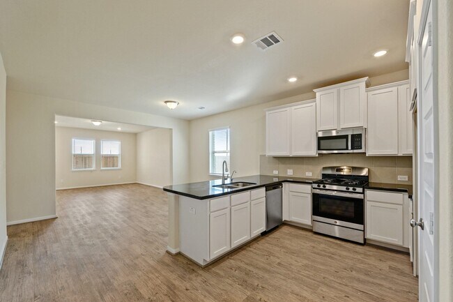 Building Photo - 14410 Sweetwater Dr