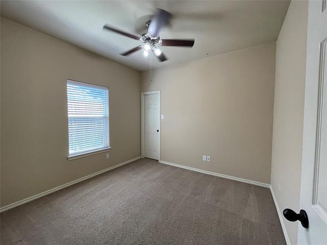 Building Photo - 2410 Ravenwood Ct