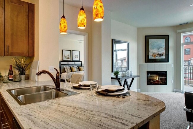 Building Photo - La Bella Vita