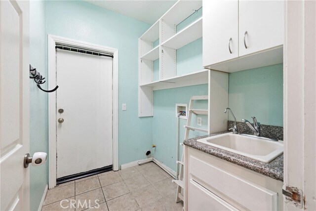 Building Photo - 44154 Coral Dr
