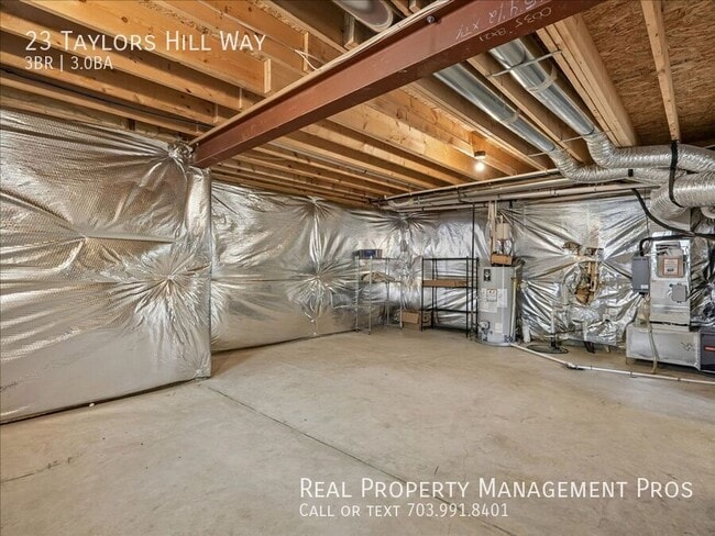 Building Photo - 23 Taylors Hl Wy