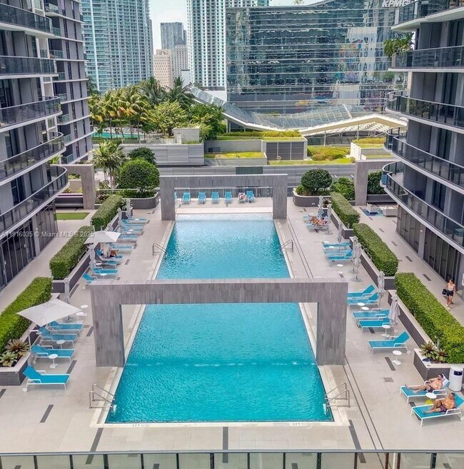 Building Photo - 55 SW 9th St