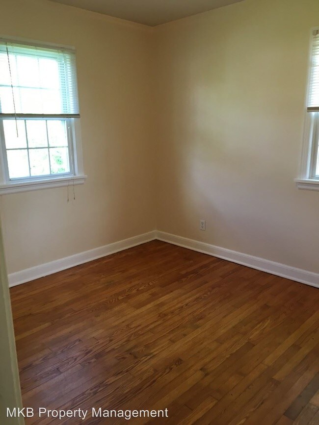 Building Photo - 3 br, 1 bath House - 1211 Stoutamire Drive