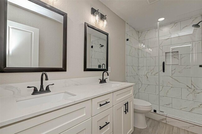 Building Photo - 1508 E Red Cedar Cir