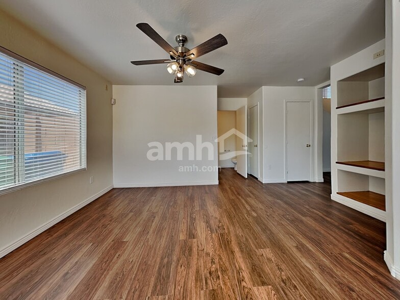 Building Photo - 7519 E Naranja Ave