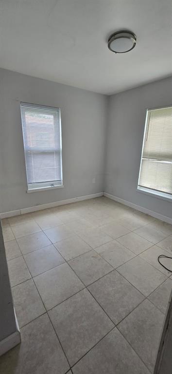 Building Photo - 480 Sharon Cir
