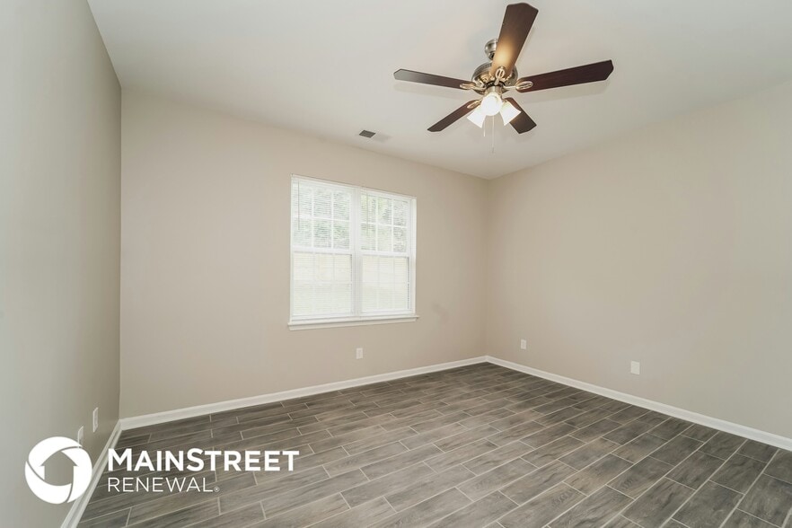 Building Photo - 6046 Shining Oak Ln