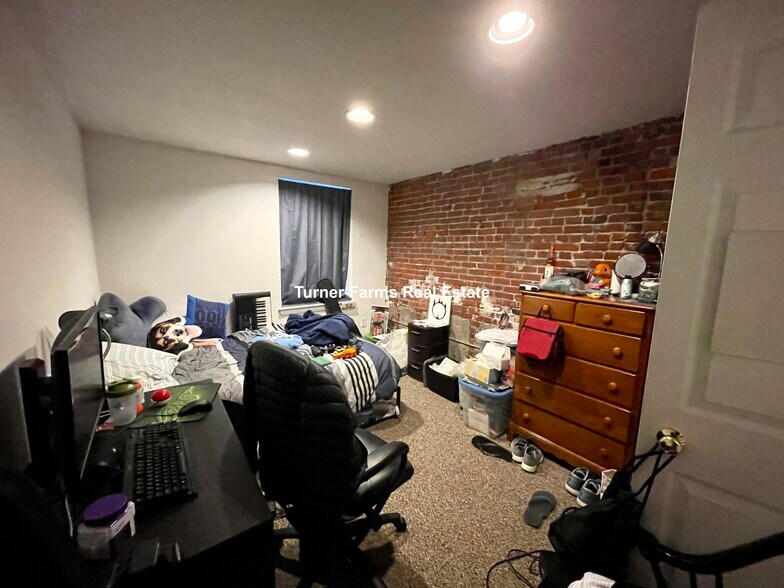 Building Photo - 480 Massachusetts Ave