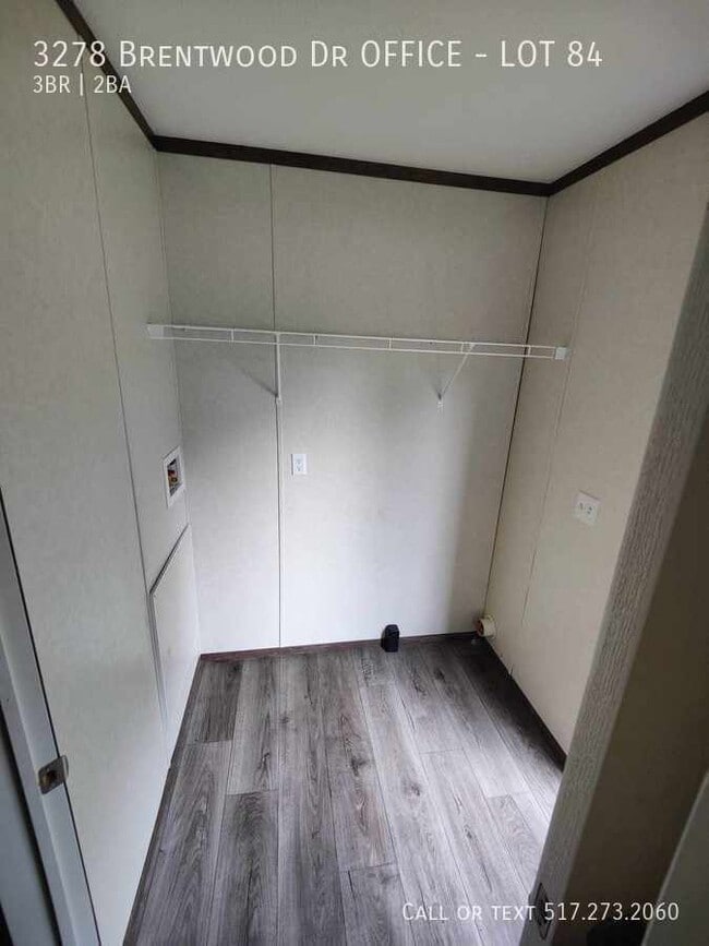 Building Photo - 3278 Brentwood Dr