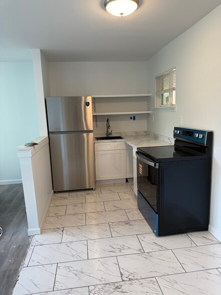 Building Photo - 3563 Southern Ave