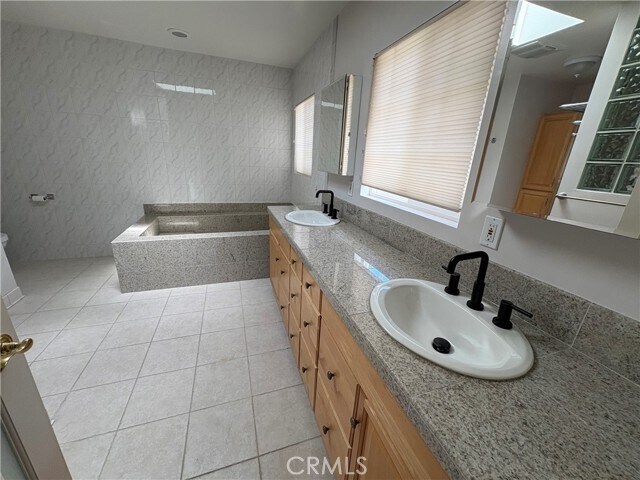 Building Photo - 27804 Pontevedra Dr