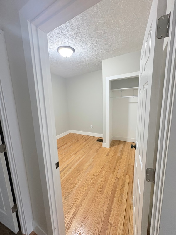 Building Photo - 146 Straight Ave NW