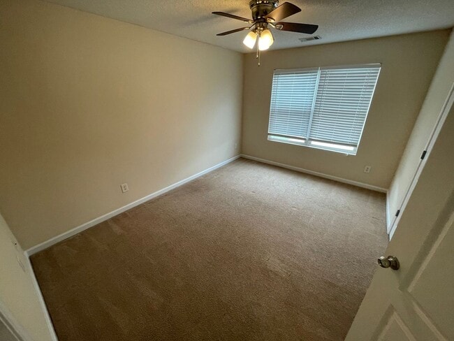 Building Photo - BRIDGEWATER HOME! PRE-LEASING FOR AUGUST 2026!