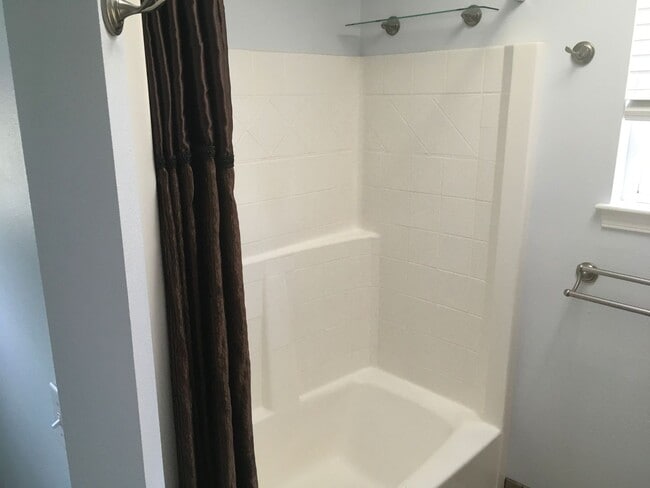 Building Photo - ***PENDING APPLICATION*** 2 Story Pet Friendly Contemporary 3 Bed Home w/ Views, Yard Service Inc...