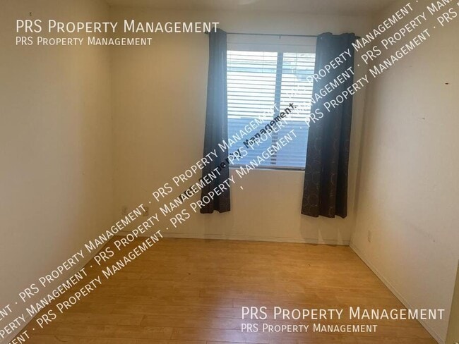 Building Photo - 2165 W Olive Way