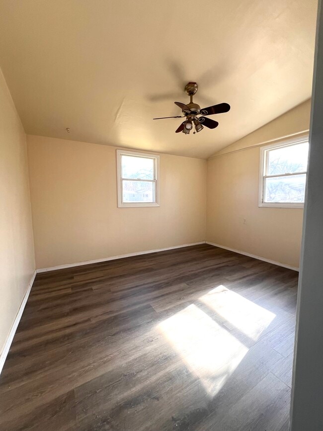 Bedroom - 1867 Payson Rd
