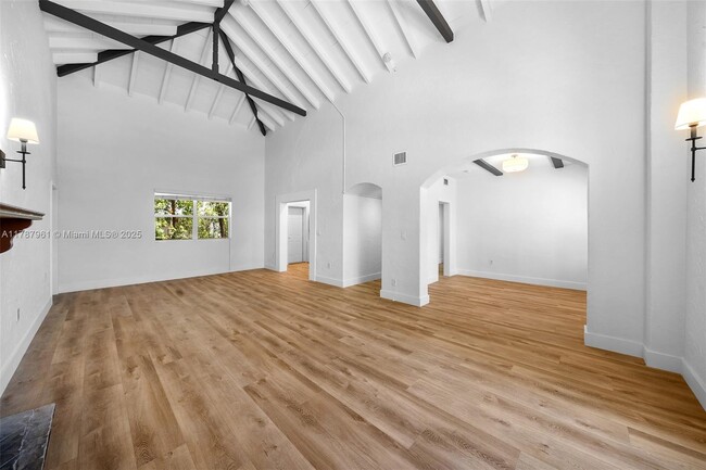 Building Photo - 2411 Biscayne Blvd