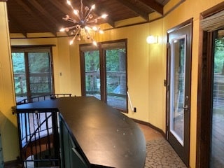 kitchen with living room in background - 814 Tullahoma Dr