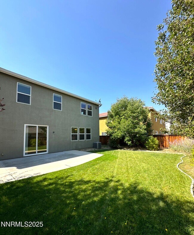 Building Photo - 545 Terracina Way