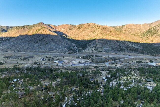 Building Photo - 9415 Ute Rd