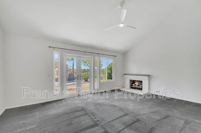 Building Photo - 12865 Palisades Ct