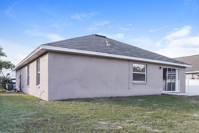 Building Photo - 2234 Majestic Eagle Cir