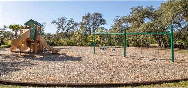 Building Photo - 4291 Blackshear Ct