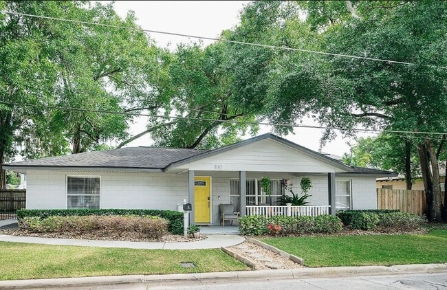 Primary Photo - Renovated Home in the Heart of Winter Park!