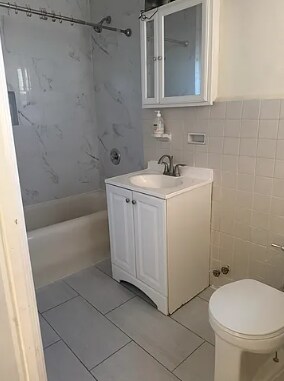 Building Photo - 3164 Ampere Ave