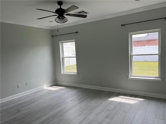 Building Photo - 102 Zachary Dr